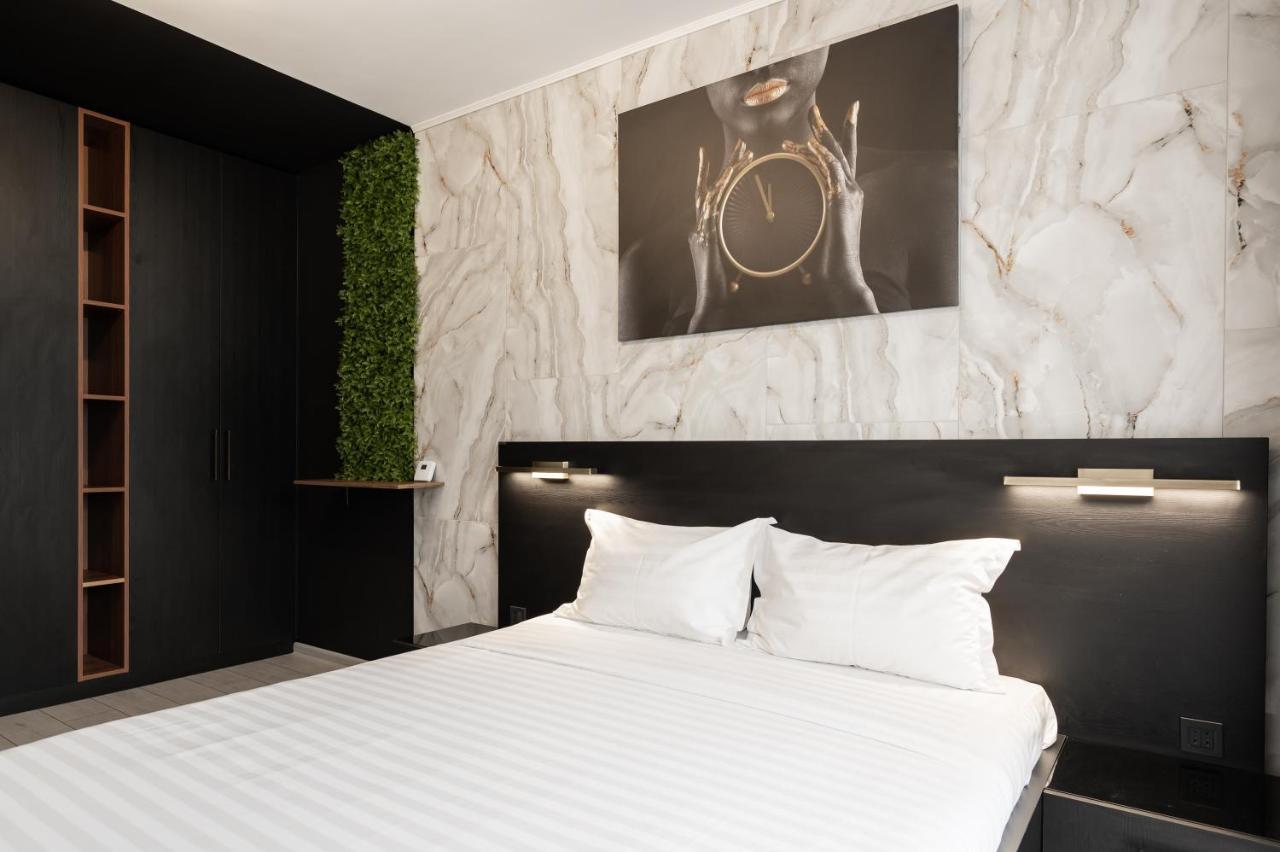 Milano Studio With Terrace And Panoramic View บราชอฟ ภายนอก รูปภาพ